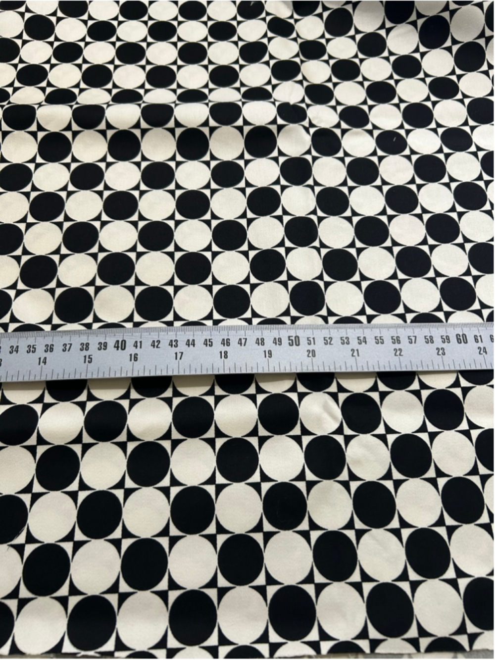 Fabric: 1 Yard 6” Stretch Fabric - Picture 3 of 4